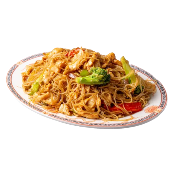 Tallarines fritos con pollo